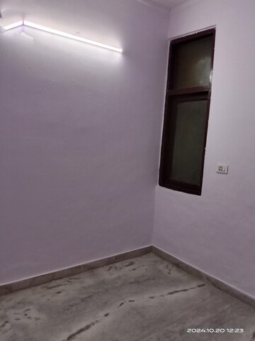 रेसिडेंशियल बिल्डर फ्लोर वर्ग मीटर फॉर रेंट इन रोहिणी सेक्टर 11 दिल्ली  7714456