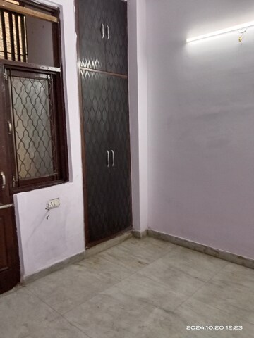 रेसिडेंशियल बिल्डर फ्लोर वर्ग मीटर फॉर रेंट इन रोहिणी सेक्टर 11 दिल्ली  7714456