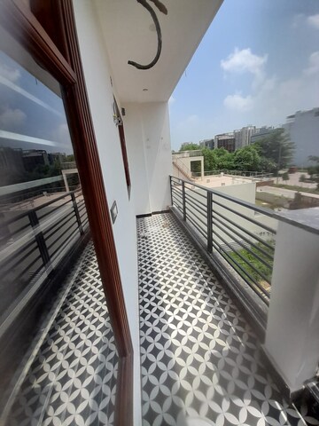 Balcony in 3 BHK Builder Floor at Sector 85 – for Sale