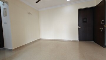 Room in 3 BHK Apartment at Lake Home, Powai – for Sale