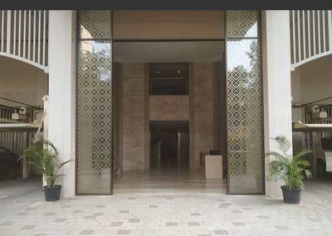 2 BHK + Servant Room 740 Sq.Ft. Apartment in Hiranandani Atlantis