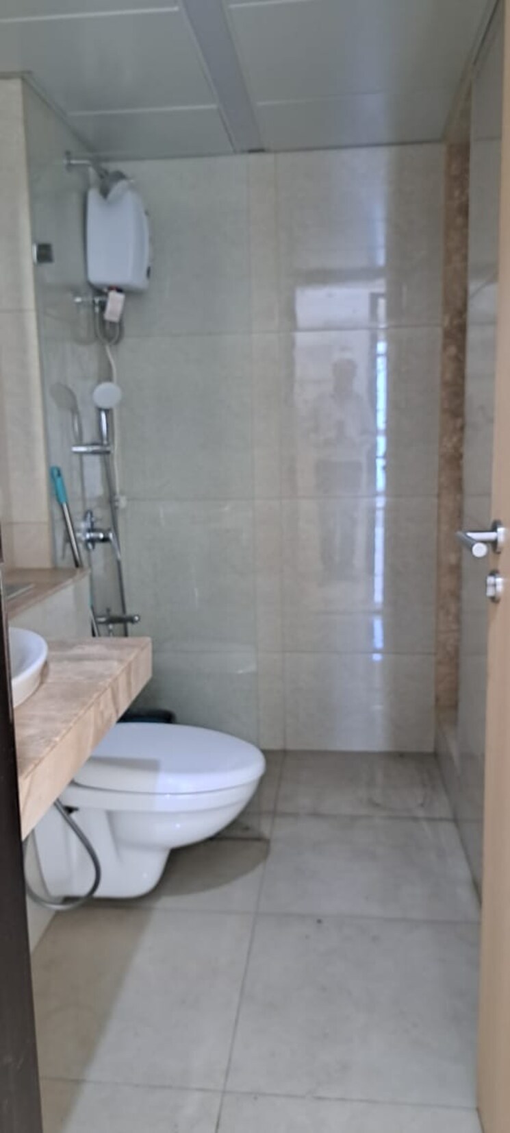 Bathroom, l-t-emerald-isle-tower-16 3 Bedroom 1100 Sq.Ft. Apartment In Powai Mumbai 7714963