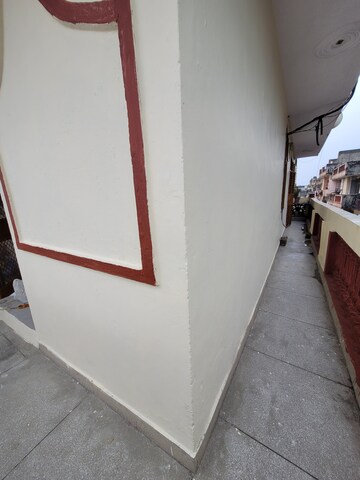 Balcony in 3.5 BHK Builder Floor at Dilshad Colony – for Sale