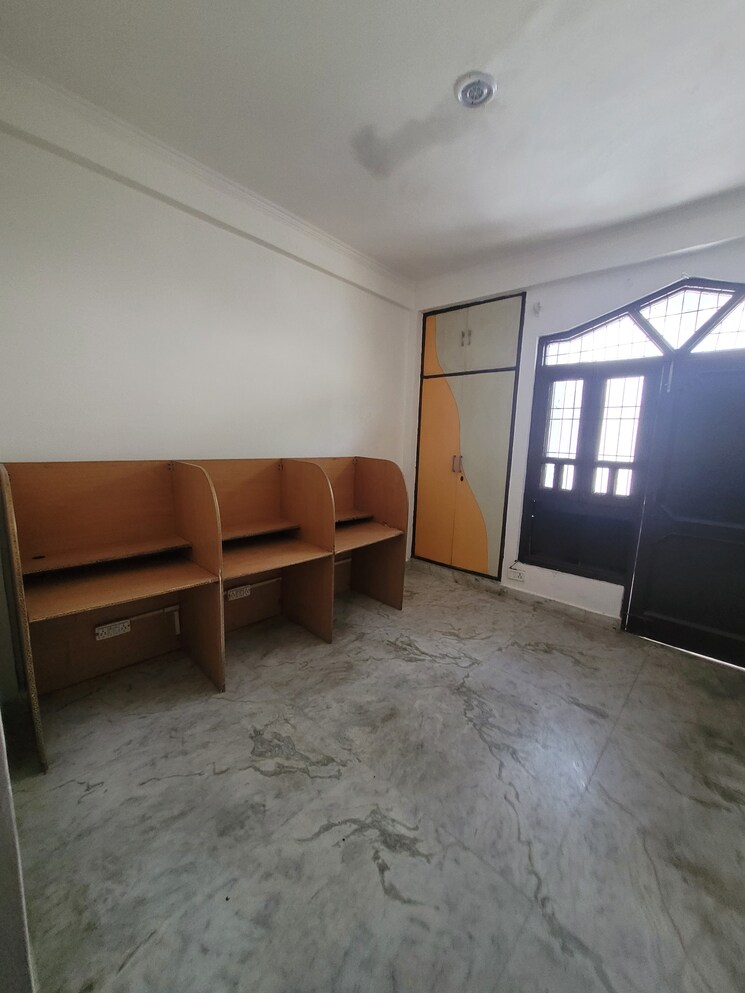 Common Area, dilshad colony Commercial Office Space 900 Sq.Ft. In Dilshad Colony Delhi 7715056