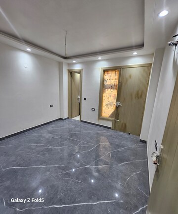 Furnished Amenities in 3 BHK Builder Floor at Sector 28 – for Sale