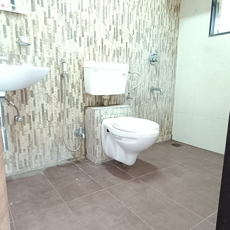 Bathroom, goel-ganga-kalash 2 Bedroom 1010 Sq.Ft. Apartment In Kalas Pune 7715304