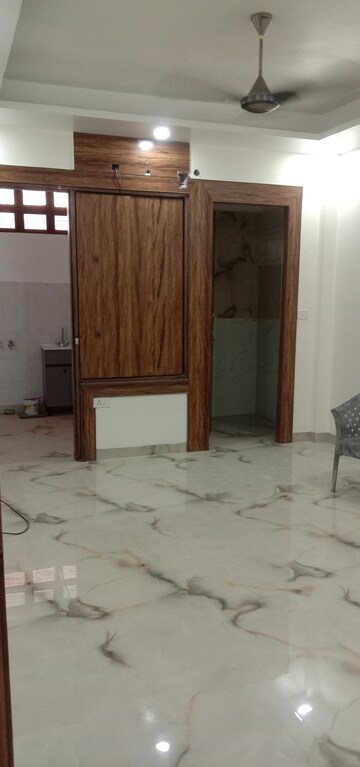 Room in 3 BHK Builder Floor at Avantika Extension – for Sale