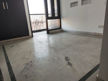 Room in 3.5 BHK Apartment at Sector 11 Dwarka – for Sale