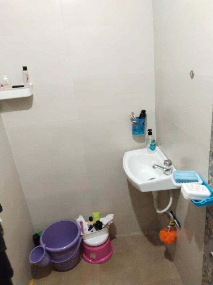 Bathroom, dgs-sheetal-grandeur 2 Bedroom 689 Sq.Ft. Apartment In Santacruz East Mumbai 7715573