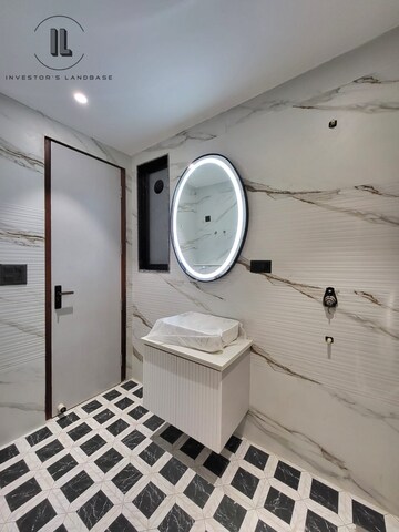 Bathroom in 3.5 BHK Builder Floor at SS Southend Floors, South City 2 – for Sale