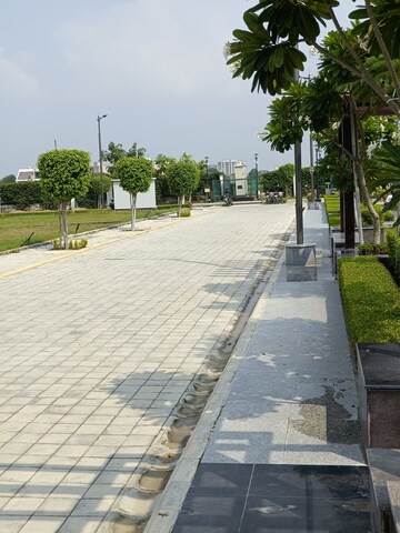   Plot at Ahmamau – for Sale