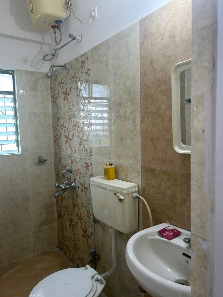 Bathroom, goel-ganga-atharva-ganga 2 Bedroom 890 Sq.Ft. Apartment In Pashan Pune 7715936