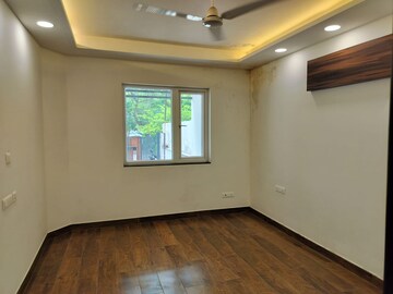 Room in 2 BHK Builder Floor at Palam Vihar – for Rent