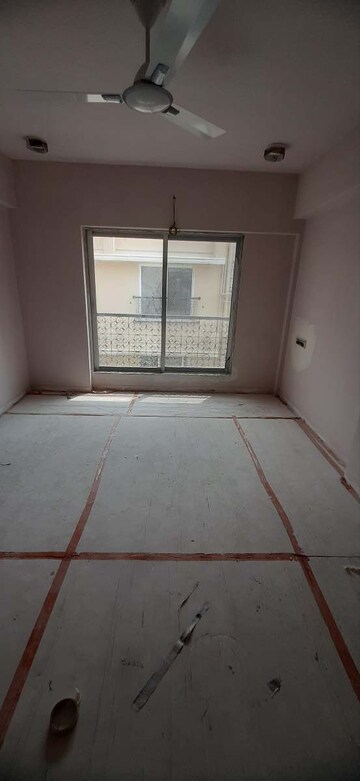 Room in 1 BHK Apartment at Vijayraj Alok Apartment, Vile Parle East – for Sale