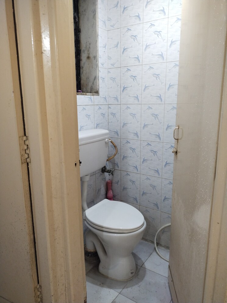 Bathroom, rajnigandha-chs-vasant-vihar 1 Bedroom 450 Sq.Ft. Apartment In Vasant Vihar Thane 7716504