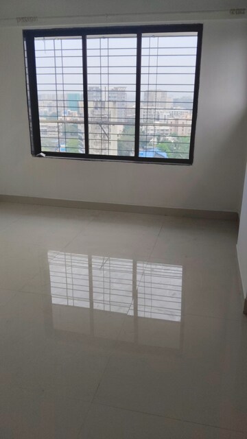 Room in 2 BHK Apartment at Andheri East – for Sale
