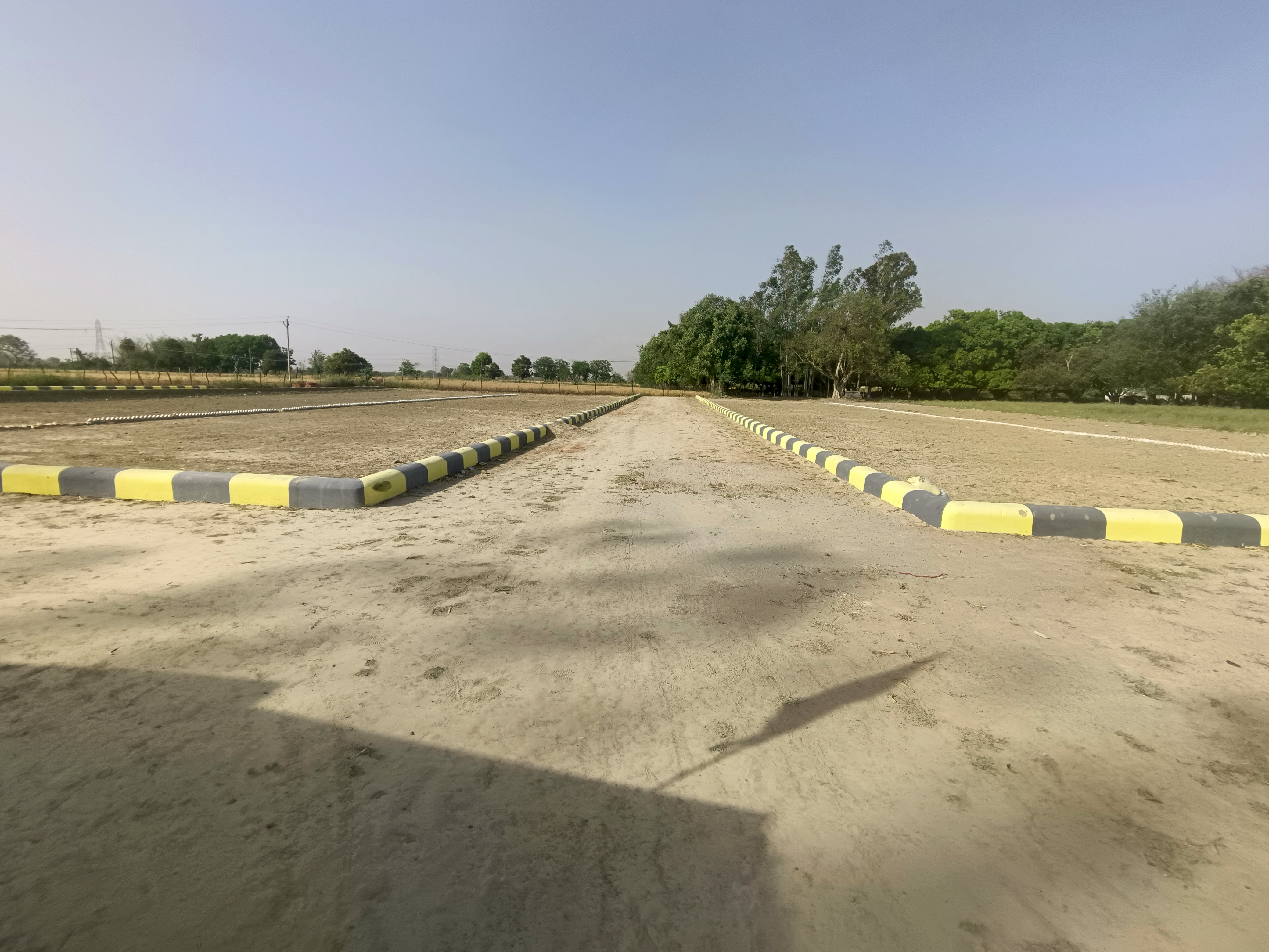 Plot For Resale in Kisan Path Lucknow  7716661