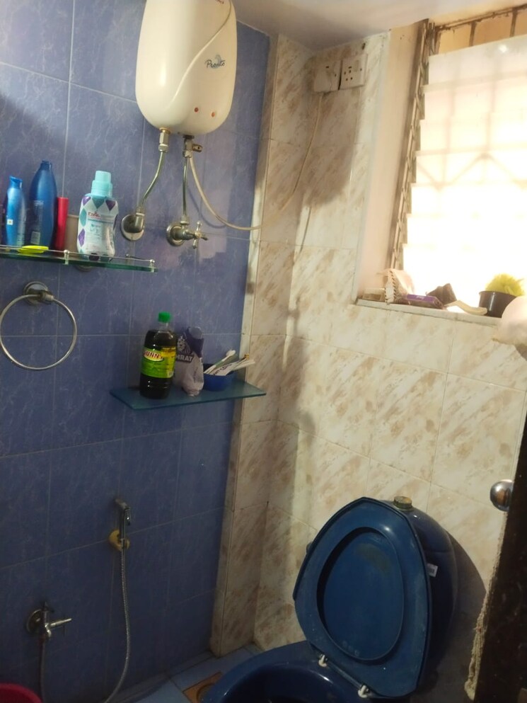 Bathroom, dheeraj-garden 3 Bedroom 1200 Sq.Ft. Apartment In Jogeshwari East Mumbai 7716628