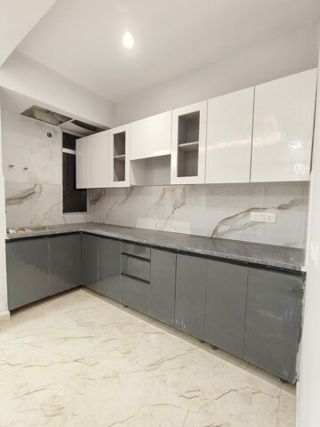 Kitchen in 3 BHK Builder Floor at Sector 73 – for Sale