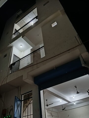 Studio Independent House For Rent in Sangam Vihar Delhi  7717063