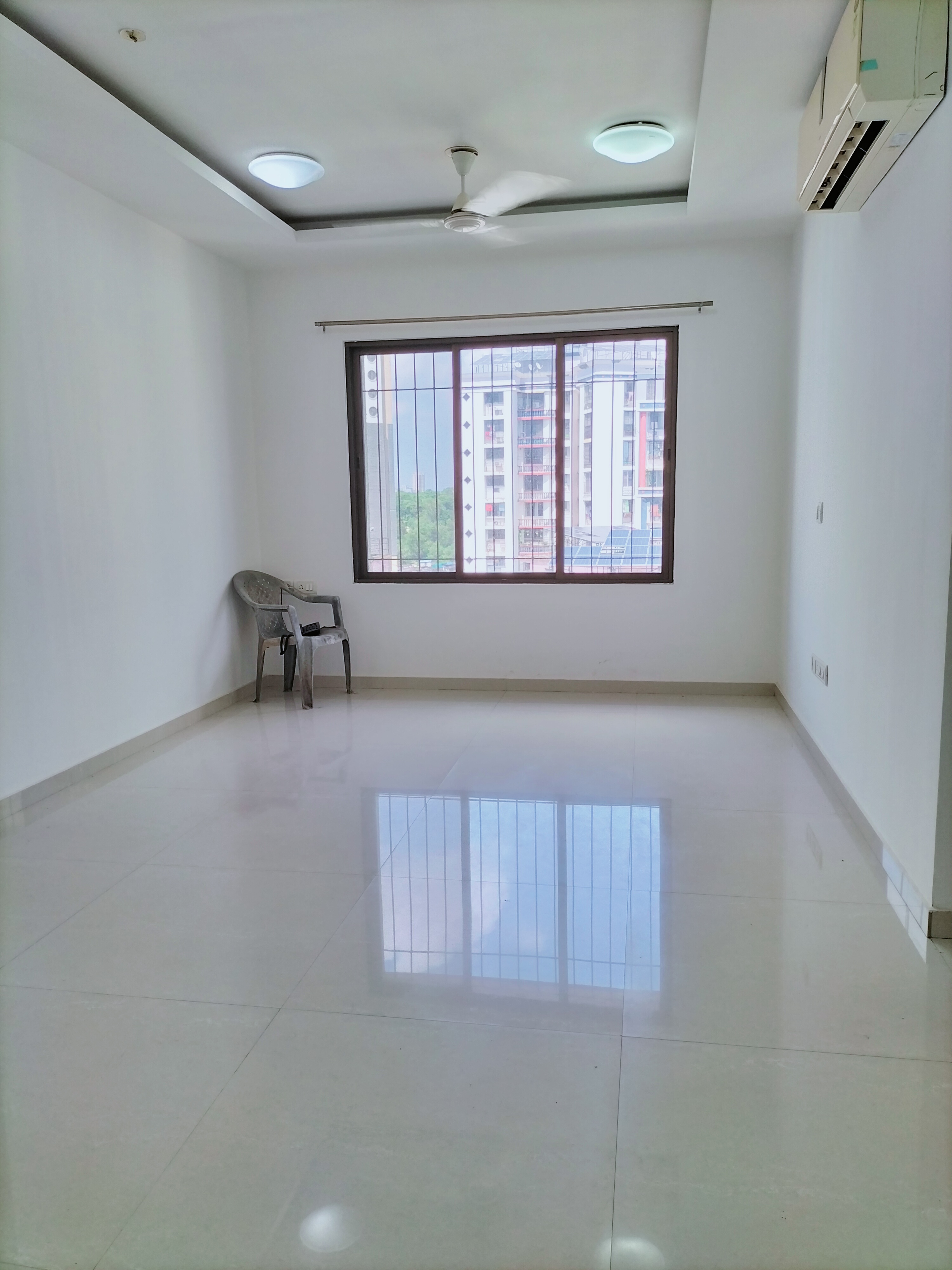 2 BHK Apartment For Rent in Lalani Grandeur Goregaon East Mumbai  7717148