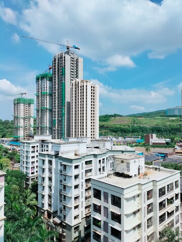 2 BHK Apartment – Exterior View View at Lalani Grandeur, Goregaon East - for Sale