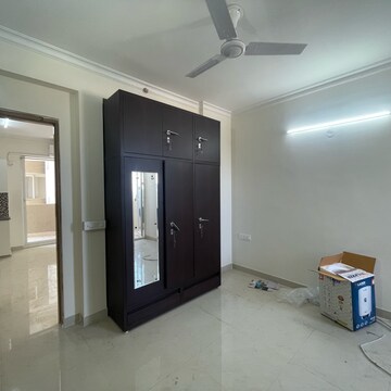 Room in 3 BHK Apartment at Pareena Coban Residences, Sector 99a – for Sale