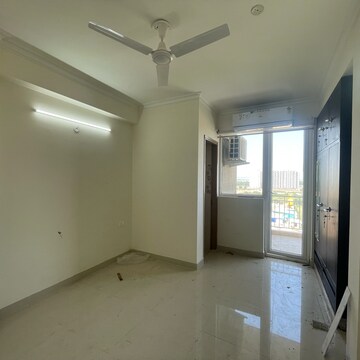 Room in 3 BHK Apartment at Pareena Coban Residences, Sector 99a – for Sale