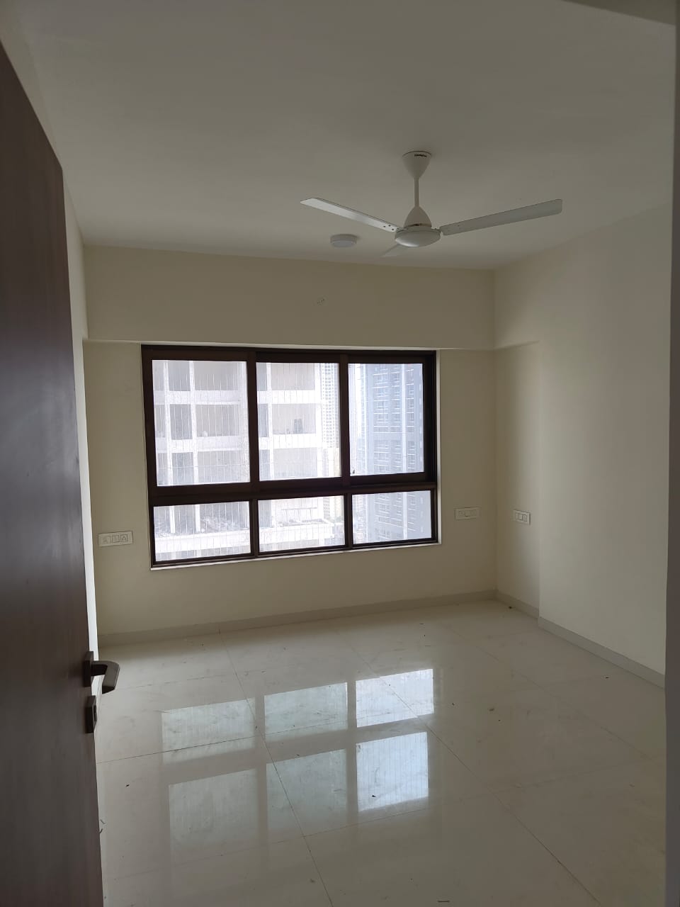 2 BHK Apartment For Rent in Siddha Seabrook Kandivali West Mumbai  7717578