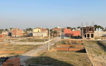 Plot For Sale in Chhapraula