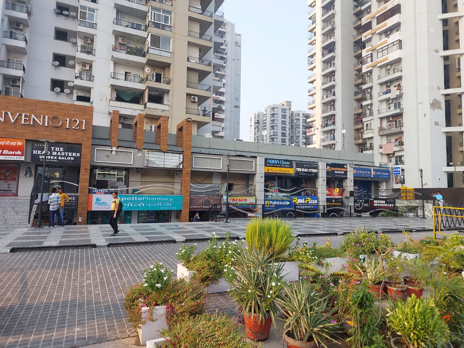 Commercial Shop 450 Sq.Ft. For Rent in Sector 121 Noida  7717809