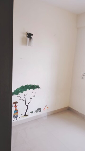 Room in 3 BHK Apartment at Auric City Homes, Sector 82 – for Sale