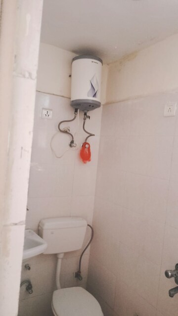 Bathroom in 3 BHK Apartment at Auric City Homes, Sector 82 – for Sale