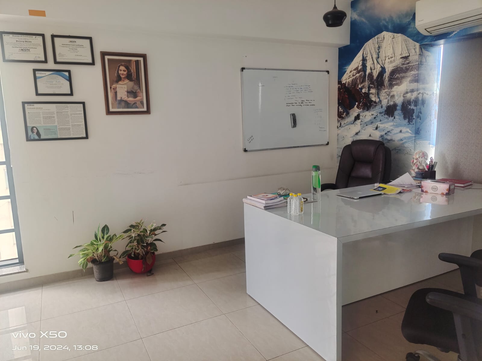 Rental Commercial Office Space 1360 Sq.Ft. in Shilaj Ahmedabad 7718005