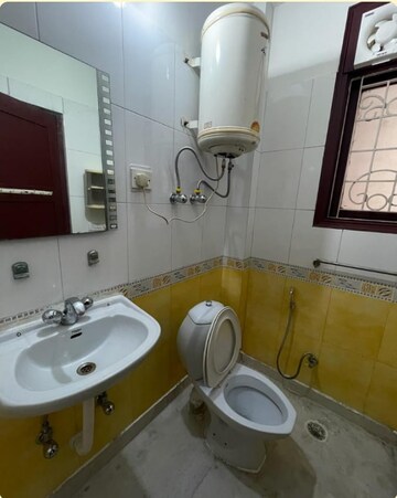 Master Bedroom in 2.5 BHK Apartment at La Residentia, Tech Zone 4 Greater Noida – for Sale