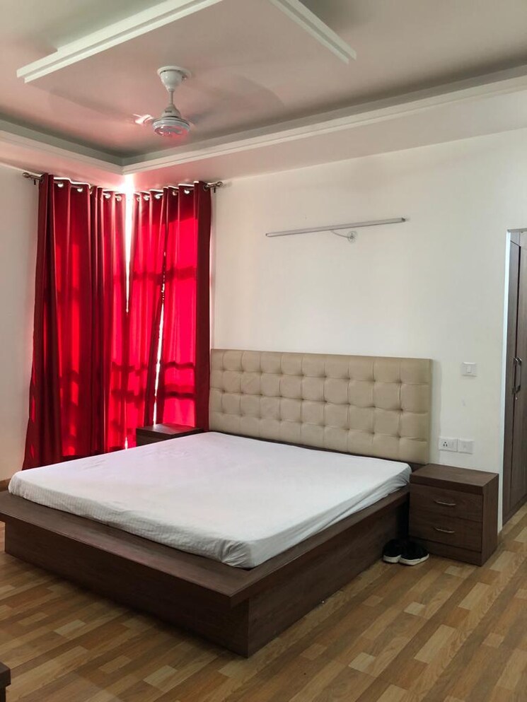 Room, gomti nagar Pg For Girls In Gomti Nagar 7718335