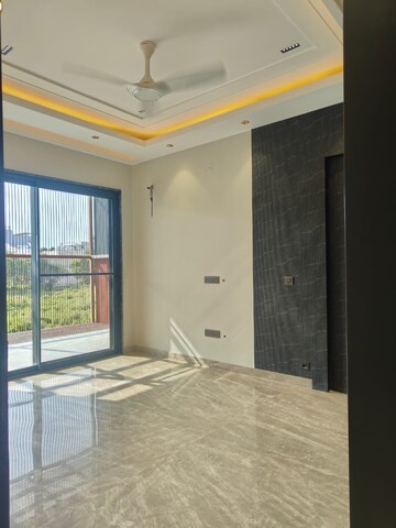 4 BHK Apartment For Rent in Dhoot Time Residency Sector 63 Gurgaon  7718404