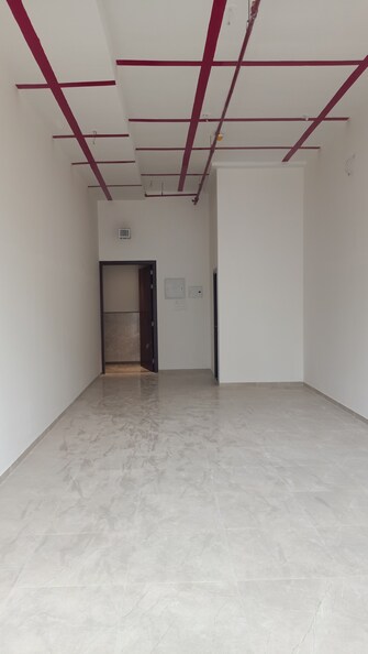 Commercial Showroom 590 Sq.Ft. For Rent in Malad West Mumbai  7718604