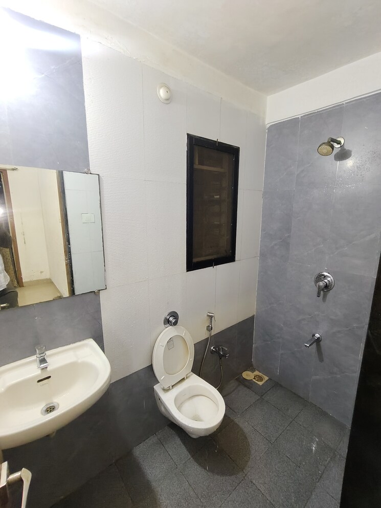 Bathroom, retro-avenue 1 Bedroom 580 Sq.Ft. Apartment In Kopar Khairane Navi Mumbai 7719247