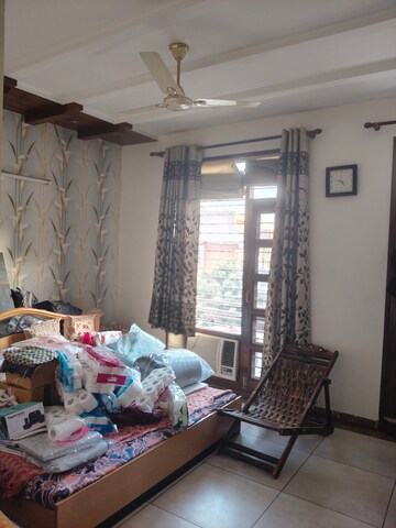 Living Room in 5 BHK Independent House at Sector 21 – for Sale