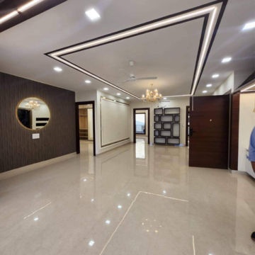 Room in 3 BHK Builder Floor at Charmwood Village – for Sale