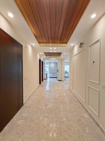 Building Lobby in 4 BHK Builder Floor at Ansal Api Versalia 2, Sector 67a – for Sale