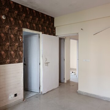 Room in 2 BHK Apartment at SRS Residency, Sector 88 – for Sale