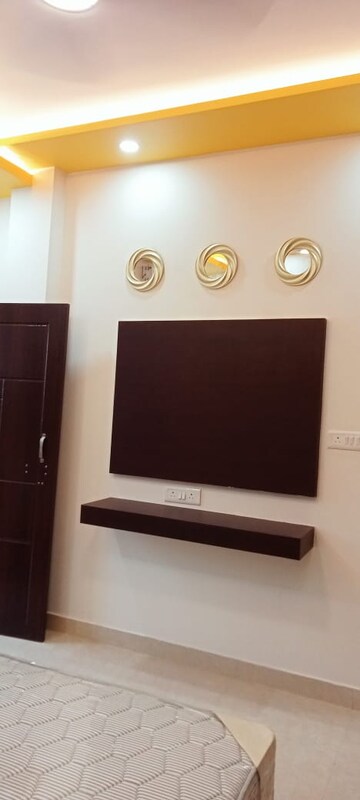 Bedroom in 3.5 BHK Apartment at Omaxe Waterscapes, Gomti Nagar – for Sale