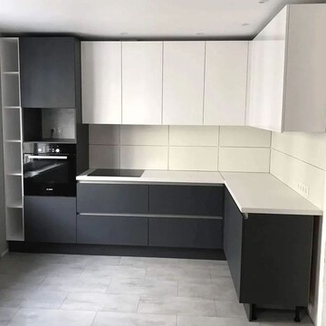 Kitchen in 3 BHK Apartment at Omaxe The Palace, Gomti Nagar – for Sale