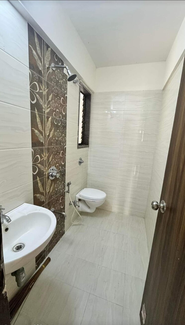 Bathroom, regent-galaxy 1 Bedroom 700 Sq.Ft. Apartment In Malad West Mumbai 7719887