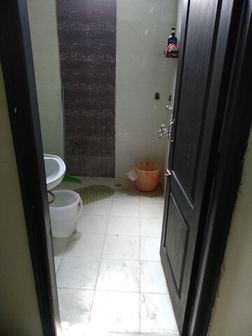 Bathroom in 1 BHK Builder Floor at Lajpat Nagar – for Rent