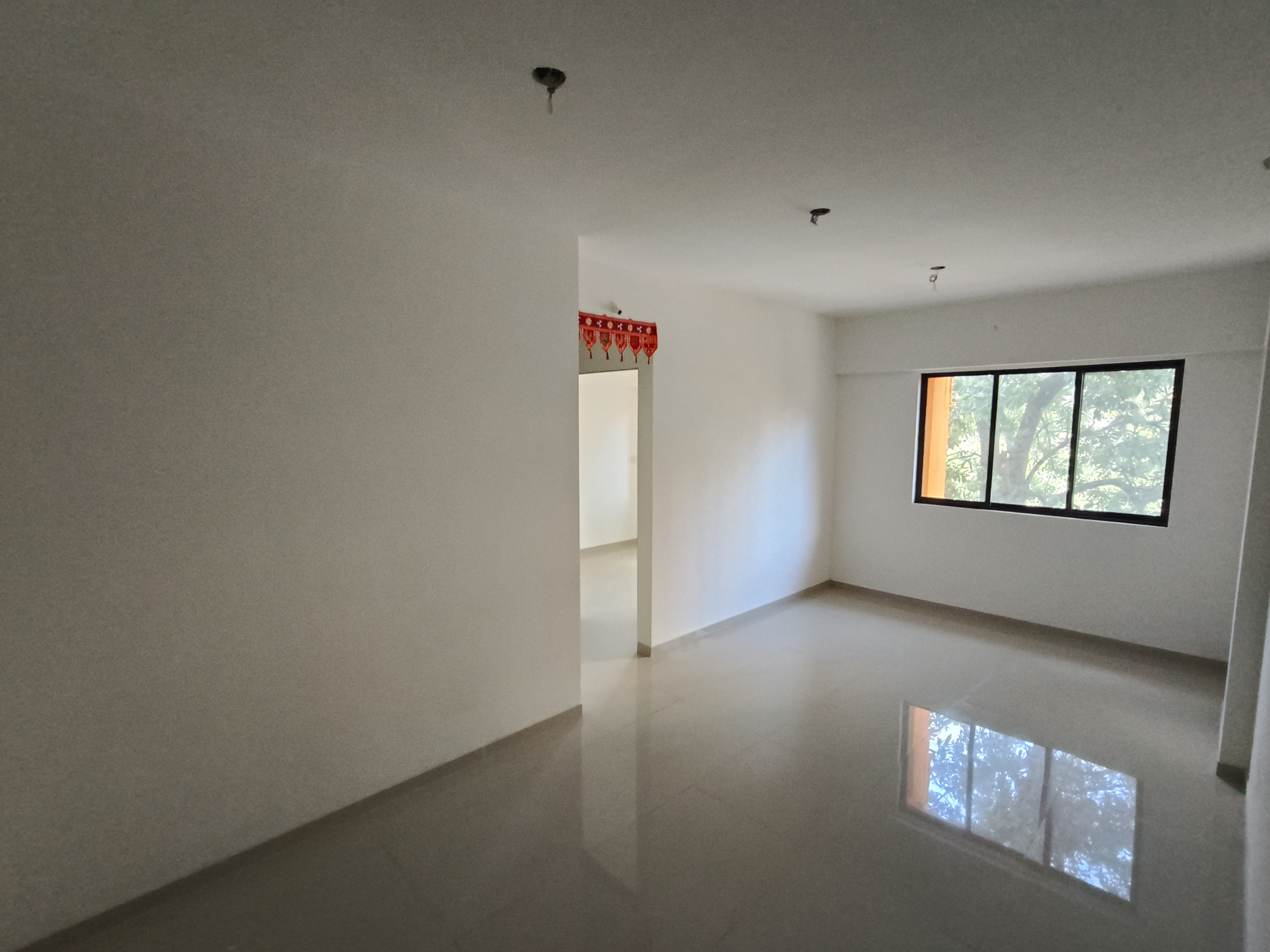 2 BHK Apartment फॉर रीसेल इन Teen Hath Naka Thane  7719986