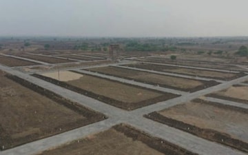 Plot For Sale in Agra Road