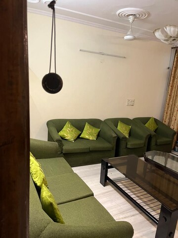 Team Area in 2 BHK Builder Floor at Lajpat Nagar – for Rent